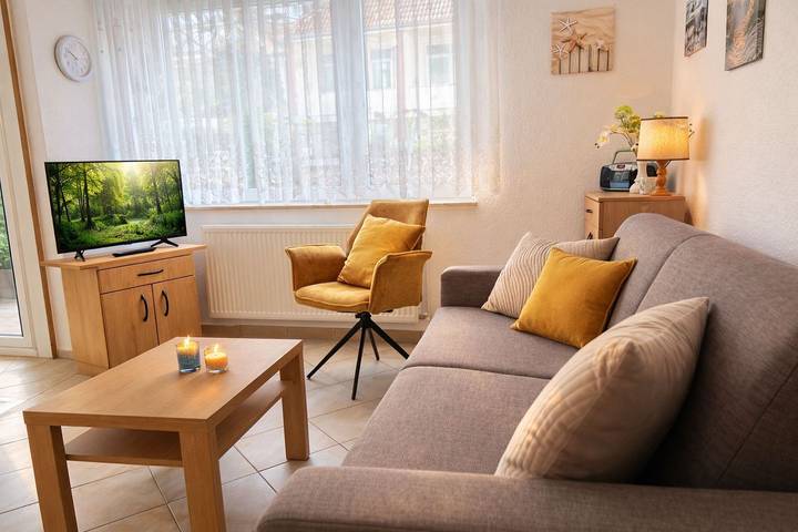 Ferienwohnung für 2 Personen, mit Balkon und Garten in Horumersiel - 2