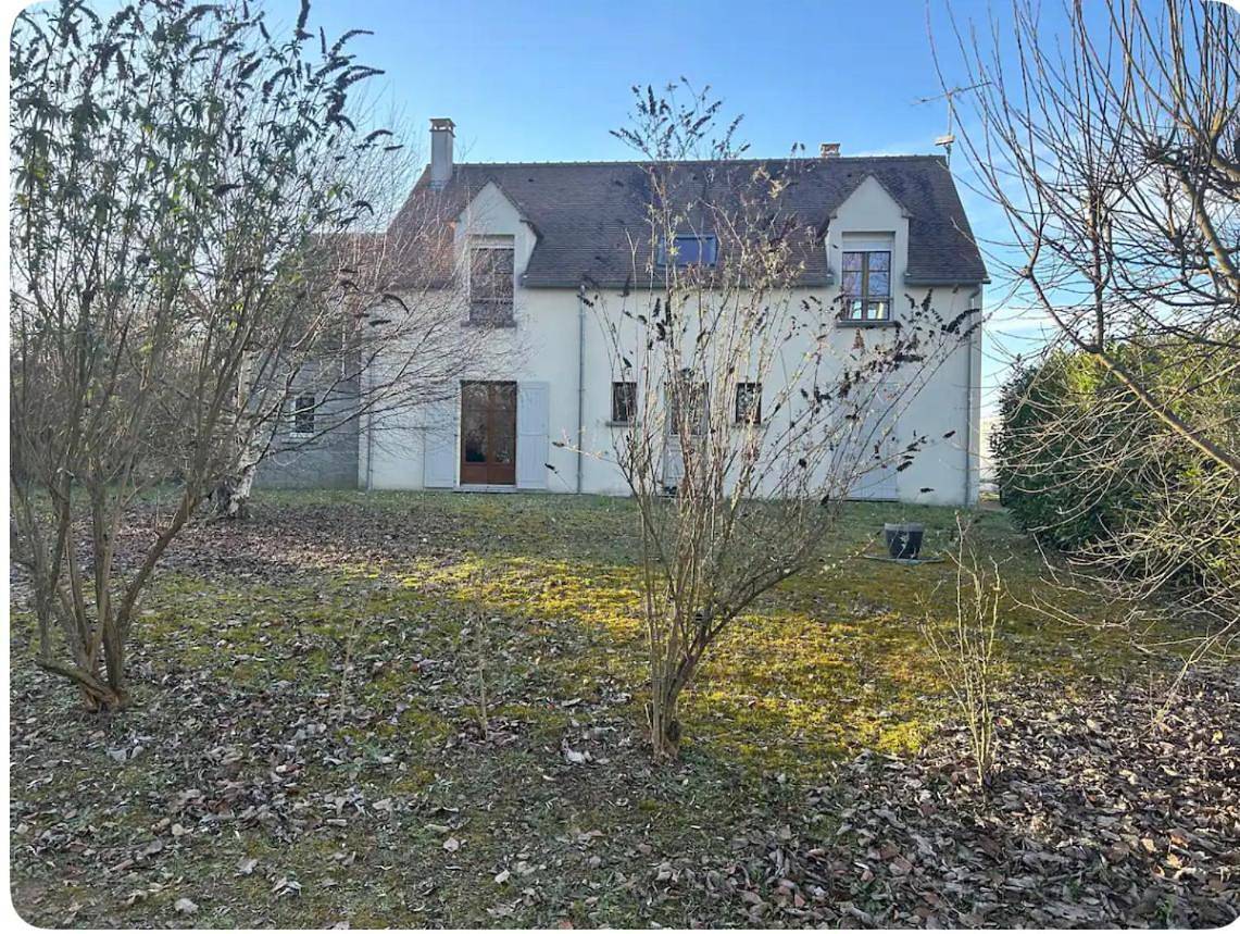 Appartement entier, Appartement duplex avec terrasse in Grez-sur-Loing, Seine-et-Marne
