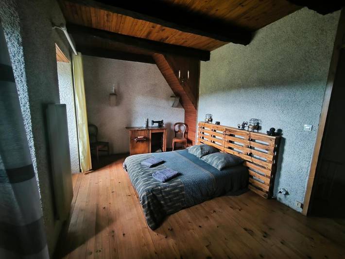 Location de vacances pour 6 personnes, avec terrasse, animaux acceptés à Caylus - 2