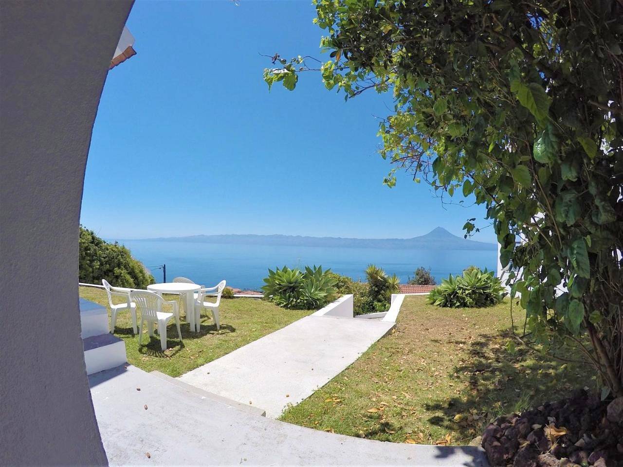 Aldeia da Encosta in Velas (São Jorge), São Jorge (Portugal)