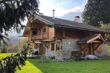 Maison de campagne pour 7 personnes, avec jacuzzi et piscine à Marthod