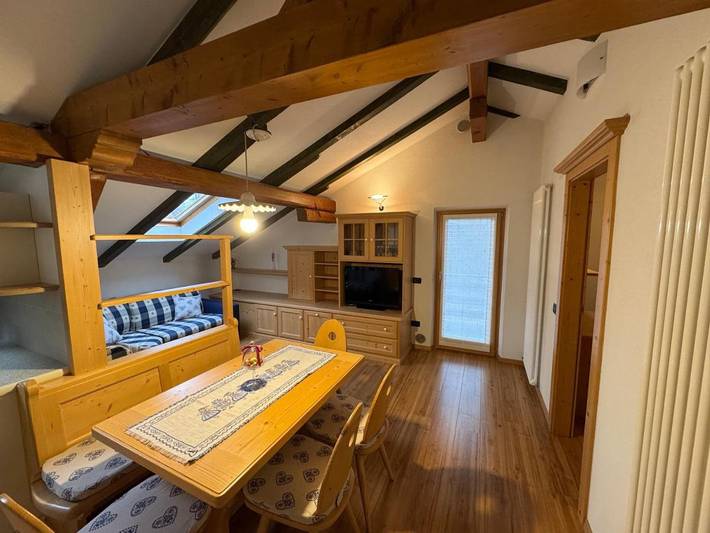 Gîte pour 4 personnes, avec vue et terrasse dans Varena