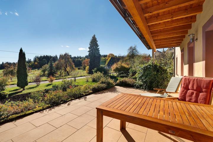 Entire apartment, Ferienwohnung 'Schaible' mit privater Terrasse in Seewald, Northern Black Forest