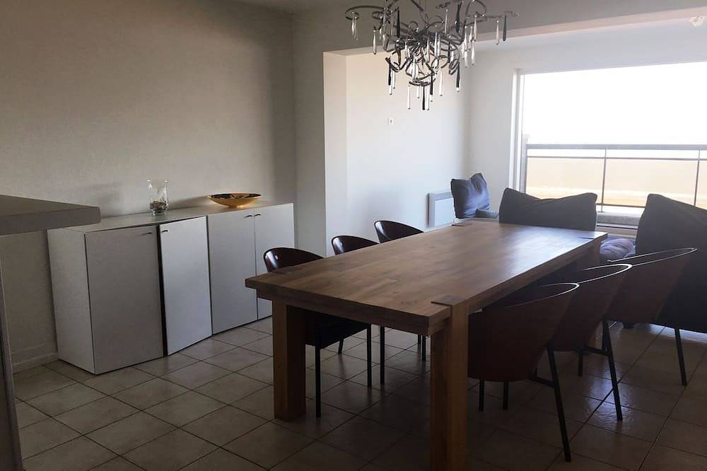 Ganze Wohnung, Spectacular Seaview Near Bruges - Spacious Apartment 3 Bedrooms 2 Terraces in Wenduine, De Haan