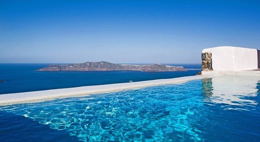 Location de vacances pour 2 personnes, avec piscine ainsi que terrasse et vue sur l’océan dans Firostefani - 4