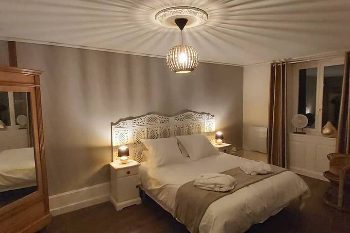 Location de vacances pour 4 personnes, avec jacuzzi ainsi que jardin et terrasse à Chaumont - 2