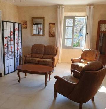 Gîte pour 2 personnes, avec terrasse et vue, animaux acceptés à Manso (homonymie)