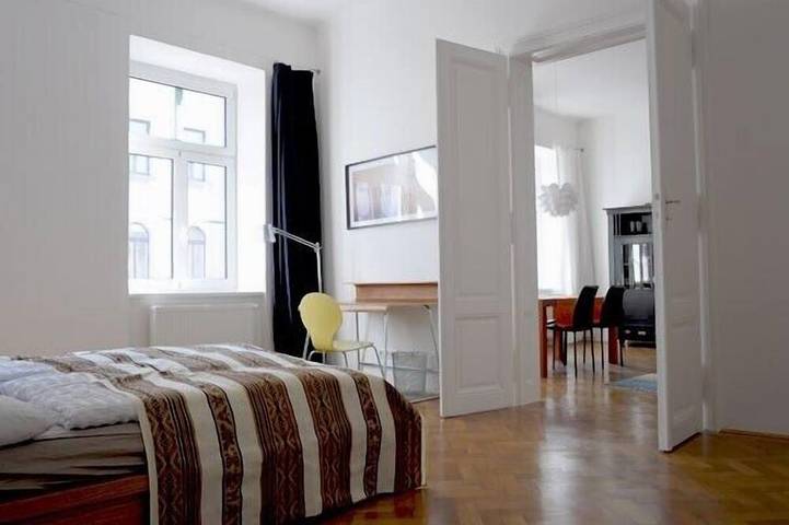 Ganze Wohnung, Top-renoviertes Apartement mit dem Charme einer typischen Wiener Altbauwohnung in Wien, Donau Niederösterreich
