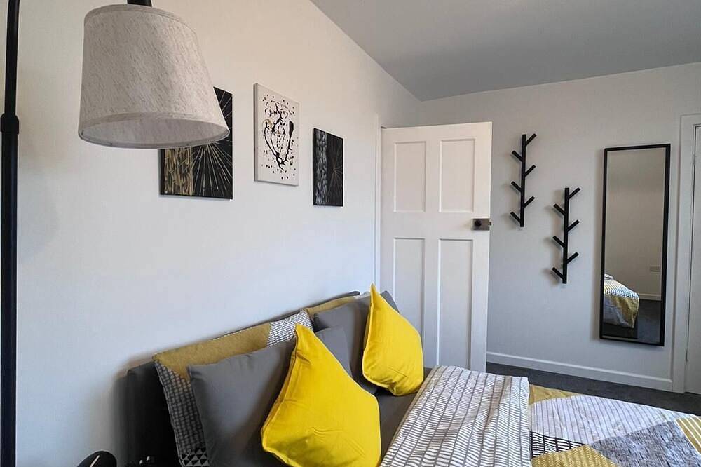 Two Bed Villa Notts for families and professionals in Nottingham, East Midlands