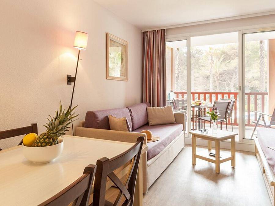 Pierre & Vacances Résidence La Pinède - Studio 4 personen - Studio - 1 Schlafalkoven - Terrasse oder Balkon in Hyeres, Parc national Port-Cros