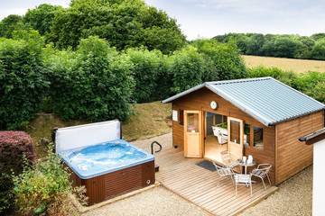 Holiday Rental for 6 People in Ceredigion, Mid-Wales, Photo 1