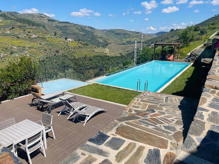 Location de vacances pour 8 personnes, avec vue et jardin ainsi que sauna et piscine à Pinhão - 3