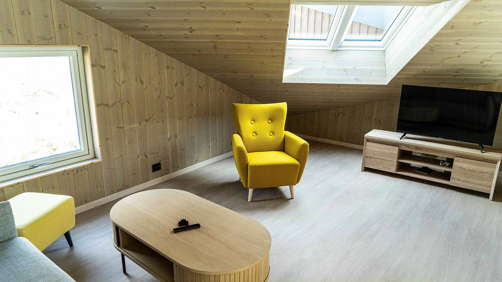 Hütten am Meer mit Panoramablick und Zugang zu den Bergen in Sykkylven