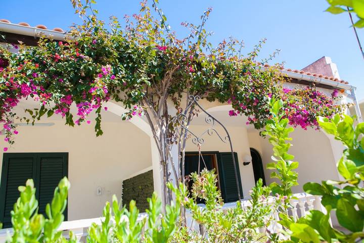 Location de vacances pour 6 personnes, avec jardin à Torre Lapillo - 3