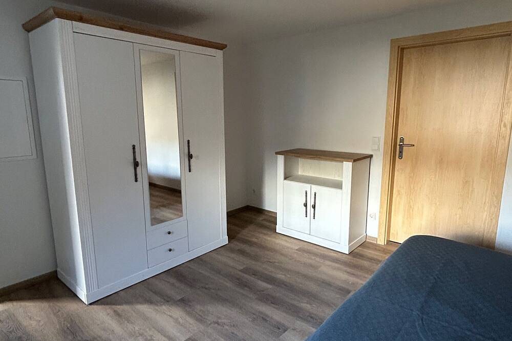 Ganze Wohnung, Gemütliches Appartement mit Terrasse und Gartenblick in Heusweiler, Saarbrücken & Umgebung