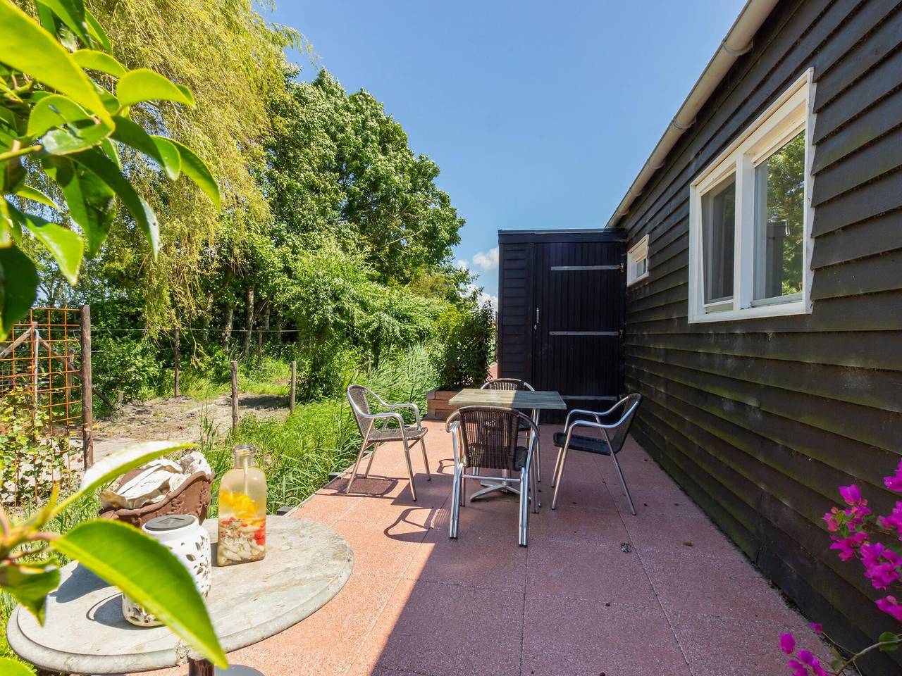 Ganze Wohnung, Haus in Zeeland mit Terrasse für 2 Von Belvilla in Zonnemaire, Zeeuwse Kust