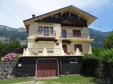 Gîte pour 4 personnes, avec jardin et vue à Drumettaz-Clarafond