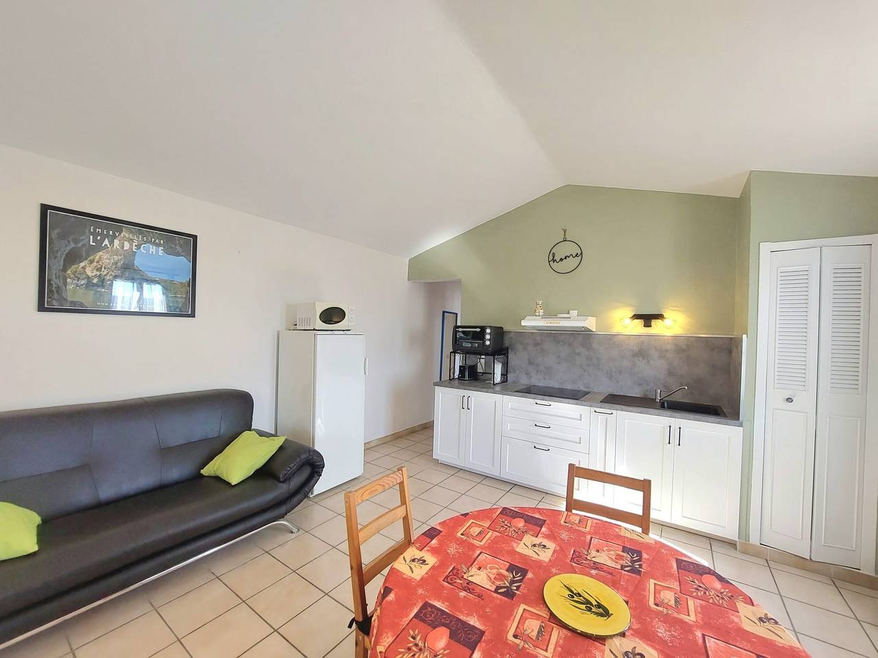 Casa de vacaciones «L’Olivier - La Fontinelle» in Bessas, Ardèche