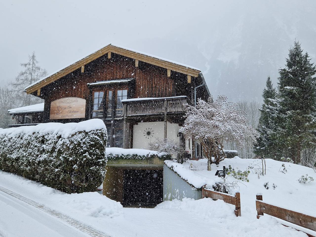 Ganze Ferienwohnung, Appartement Woidrauschen - Ferienwohnung (55 qm) Balkon, separates Schlafzimmer, Wohnküche, Bad/Dusche/Wc, max. 2 Pers. in Ruhpolding, Bayerische Alpen
