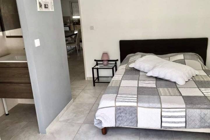 Location de vacances pour 4 personnes, avec terrasse et jardin à Roquemaure - 2