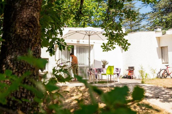 Parc de vacances pour 4 personnes, avec piscine ainsi que bassin pour enfant et jardin à Prayssac - 4