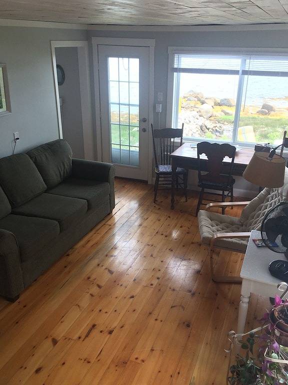 Cottage for 4 people, with terrace in Nova Scotia