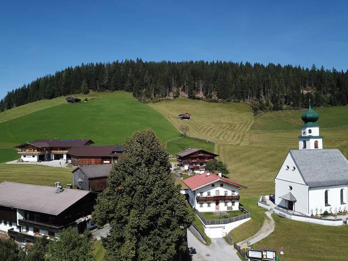 Hütte für 10 Personen, mit Ausblick und Balkon, kinderfreundlich in Wildschönau - 4