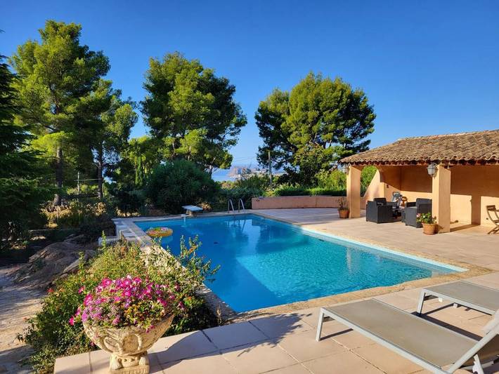 Chambre d’hôte pour 2 personnes, avec vue et terrasse ainsi que piscine et jardin à la La Ciotat - 4