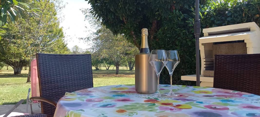 Gîte pour 2 personnes, avec jardin et terrasse à Trémolat - 4