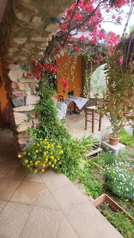 Gîte pour 2 personnes, avec jardin ainsi que terrasse et vue à Villasimius - 4