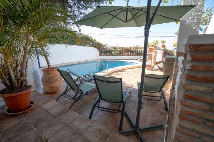 Vakantiehuis "Villa Capistrano" met zwembad, tuin & wifi in El Capistrano, Nerja