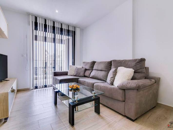 Ferienwohnung für 8 Personen, mit Balkon und Pool in La Mata
