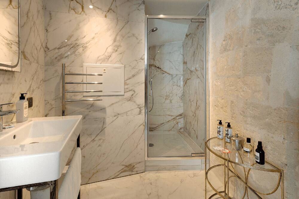 Clement Vii***** Spa & Fitness in Avignon, Vaucluse