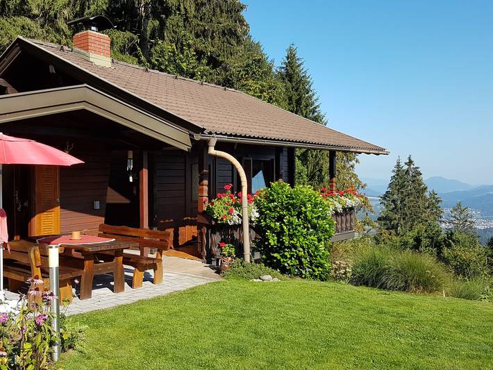 Ferienhaus für 5 Personen, mit Balkon und Terrasse sowie Garten