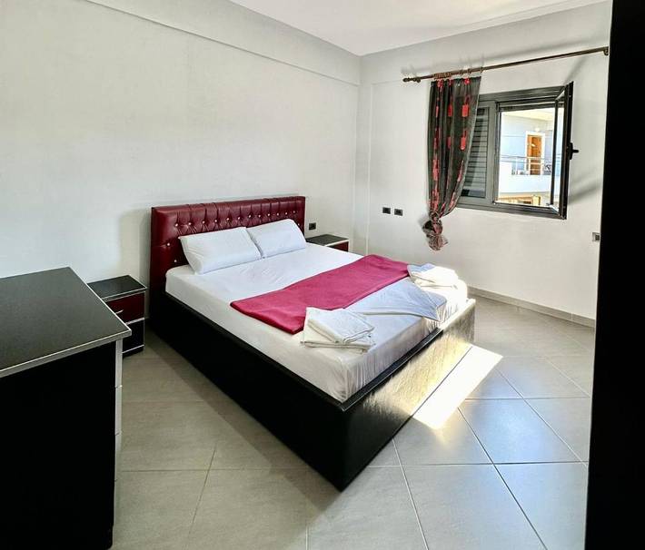 Appartamento per 3 persone, con giardino e panorama nonché vista lago a Ksamil