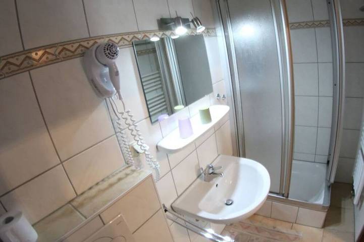 Ferienwohnung für 2 Personen, mit Balkon in Alf - 2