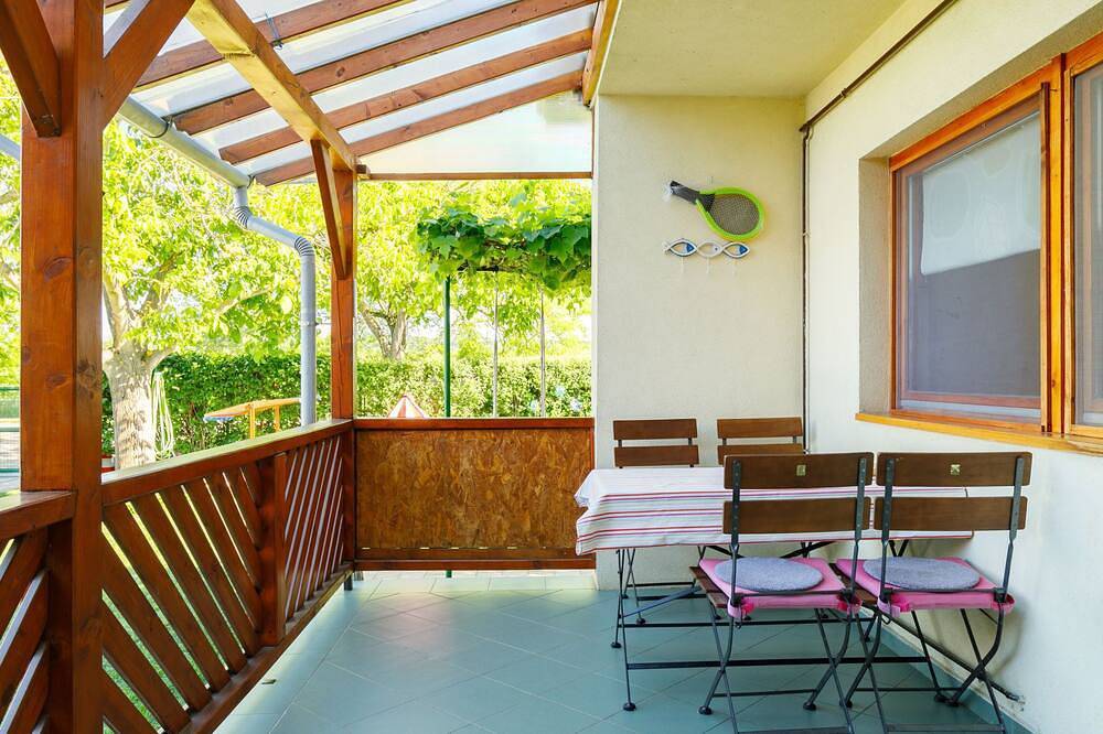 Ganze Wohnung, Ferienwohnung Carlo by Interhome in Balatonszemes, Plattensee Südufer