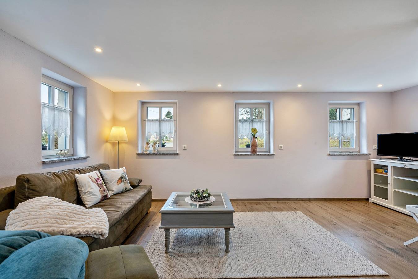 Ganze Wohnung, Ferienwohnung Landlust" mit privater Terrasse, Gemeinschaftsgarten und Wi-Fi in Leutersdorf, Oberlausitz-Niederschlesien