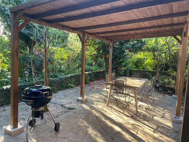 Casa de férias para 6 pessoas, com Terraço e Jacuzzi e ainda Jardim and Sauna em Cabanas