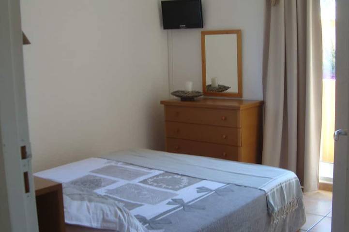 Location de vacances pour 4 personnes, avec jardin et terrasse dans Plage de Saint Cyprien (Lecci) - 2