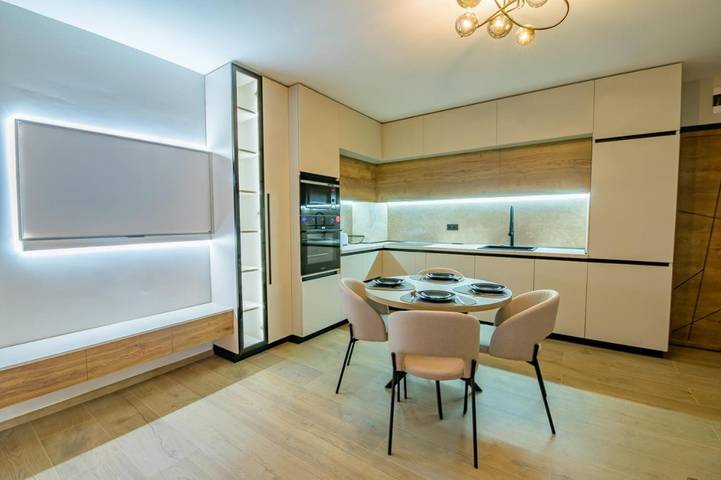 Ferienwohnung für 5 Personen, mit Balkon und Terrasse sowie Ausblick