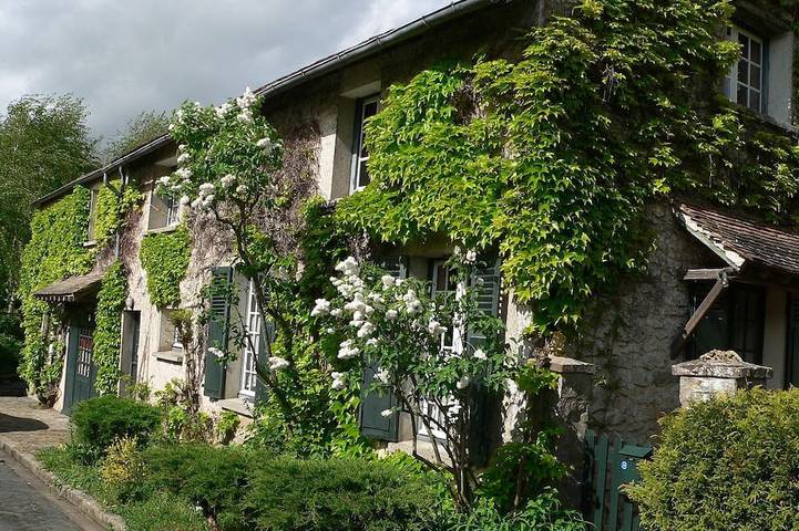 Location de vacances pour 6 personnes, avec jardin à Féricy