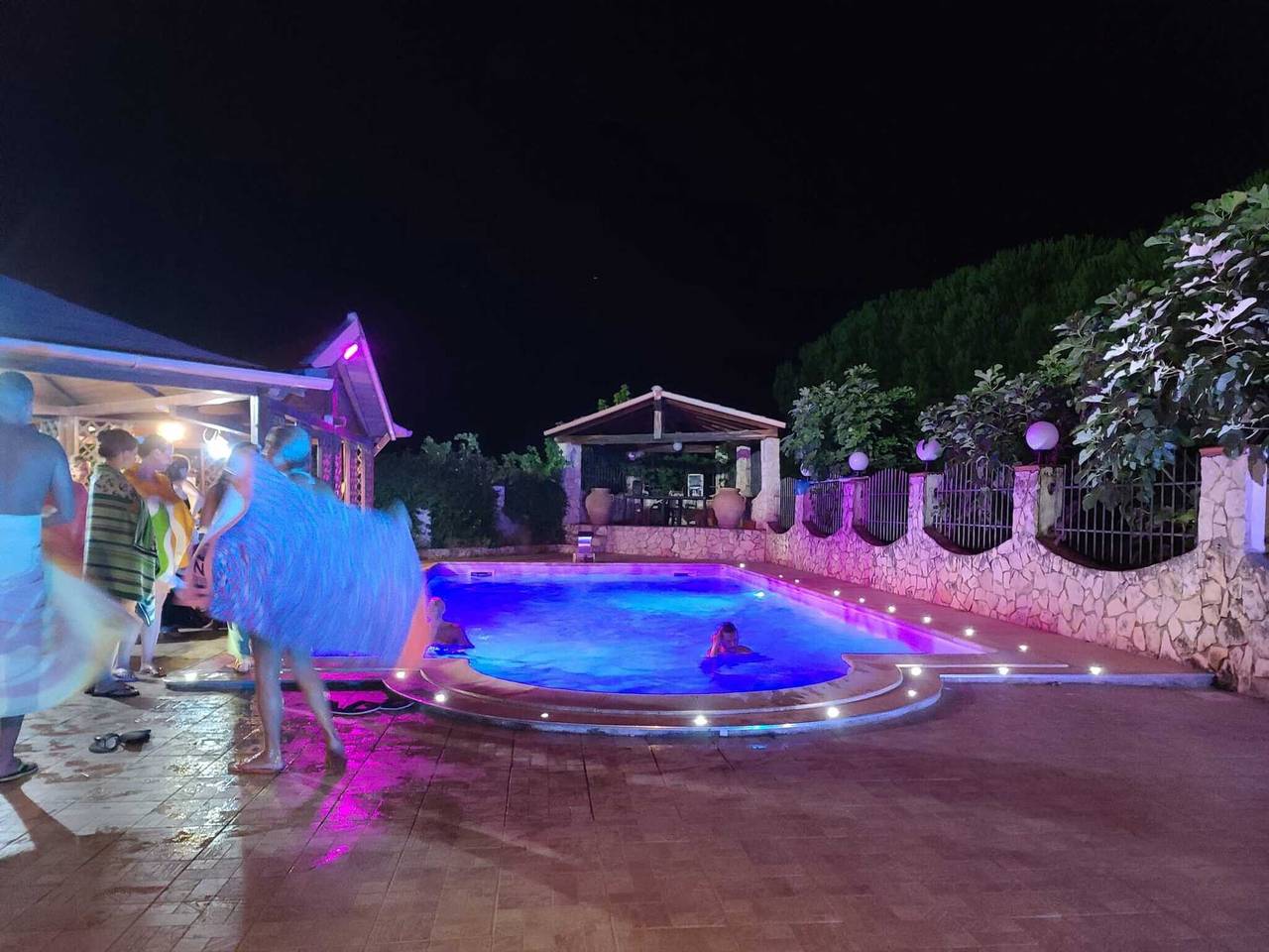 Bed and Breakfast "Mucca - La Cantina Del Contadino" con piscina condivisa, terrazza e Wi-Fi in Rende, Provincia di Cosenza
