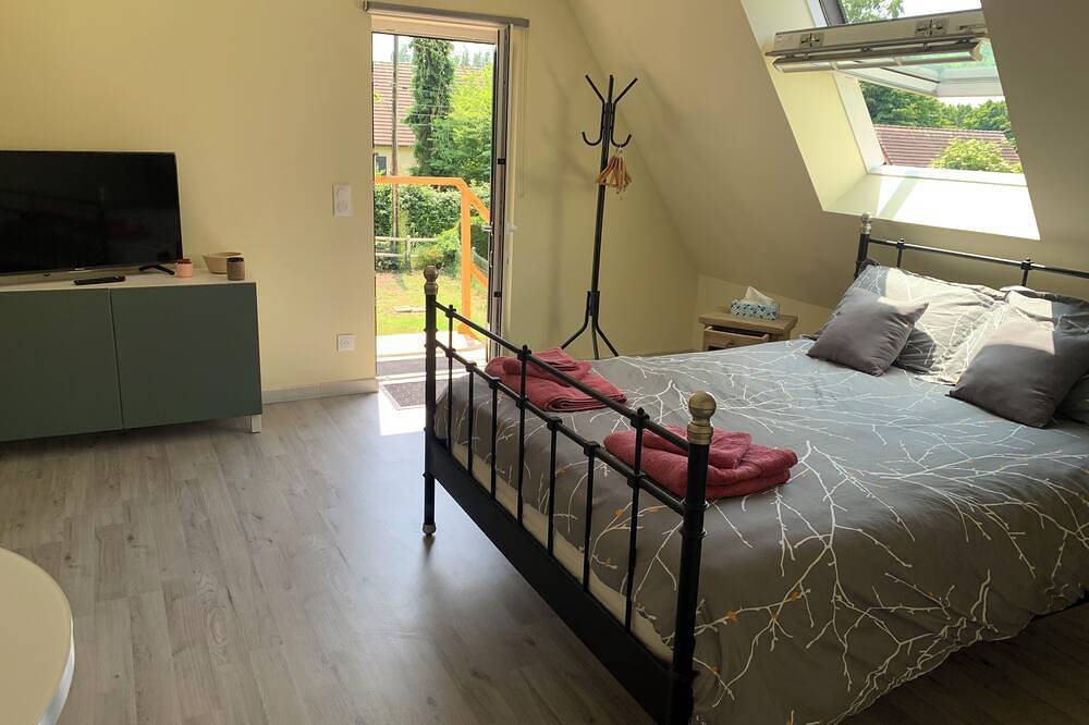 Vrbo Property in Hauville, Région de Bernay