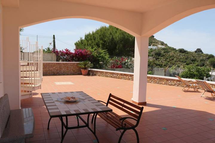 Ferienhaus für 4 Personen, mit Terrasse und Ausblick in Ponza - 2
