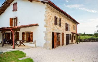 Ferienhaus für 15 Personen, mit Pool und Garten sowie Terrasse in Franche-Comté