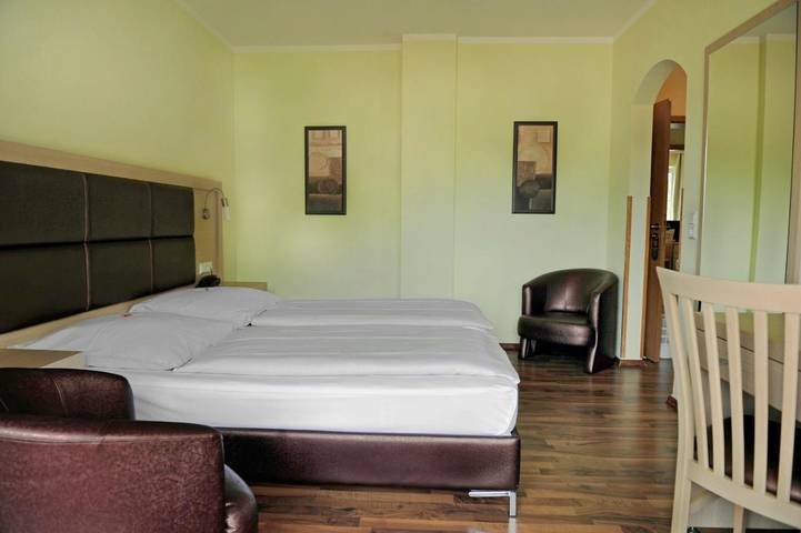 Hôtel pour 2 personnes, avec jardin et balcon à Steinen - 4