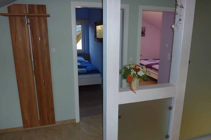Ganze Wohnung, Fw Nähe Fuhlendorf  südl.Boddenküste . 70qm für 4 Pers-idylische Lage am Wald in Bartelshagen II, Saal