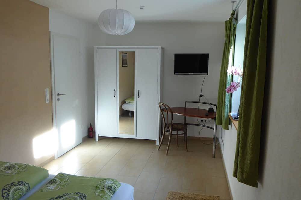 Zimmer mit Privatbad in Einfamilienhaus in Königsfeld im Schwarzwald, Mittlerer Schwarzwald