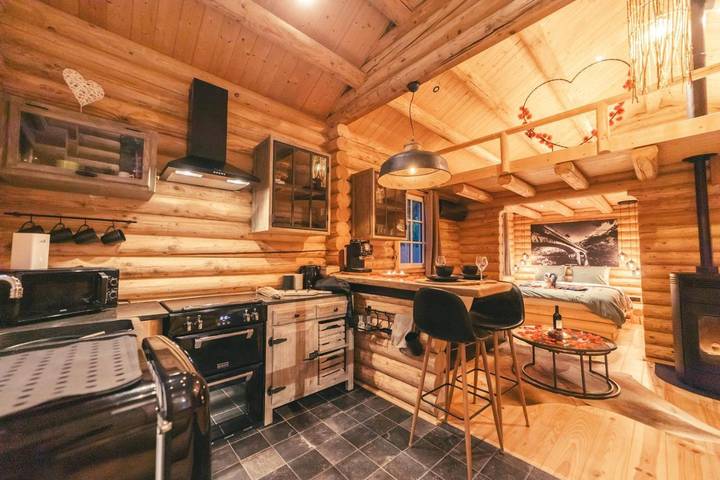 Gîte pour 2 personnes, avec terrasse et sauna ainsi que jardin et jacuzzi dans Sougné-Remouchamps - 4